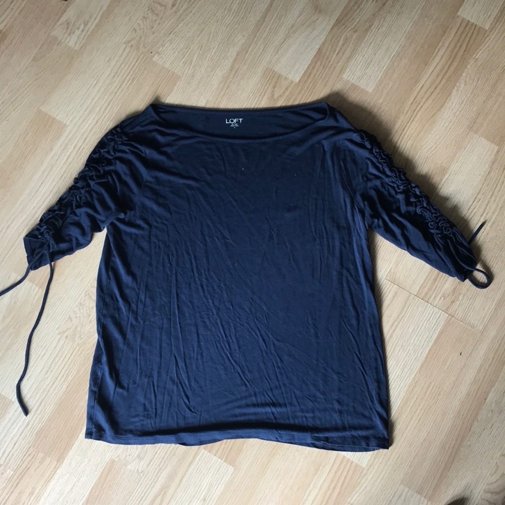 Loft outlet navy blue top size large